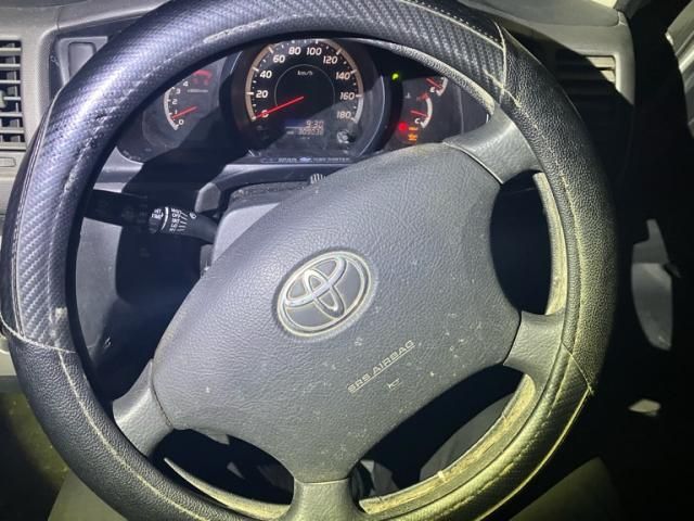 TOYOTA HIACE VAN 2WD 2005 Image 31