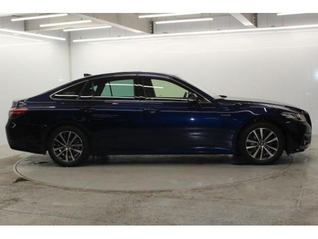 TOYOTA CROWN SEDAN HYBRID 2018 Image 31