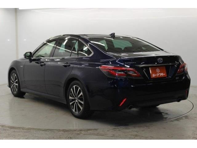 TOYOTA CROWN SEDAN HYBRID 2018 Image 31