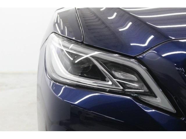 TOYOTA CROWN SEDAN HYBRID 2018 Image 31