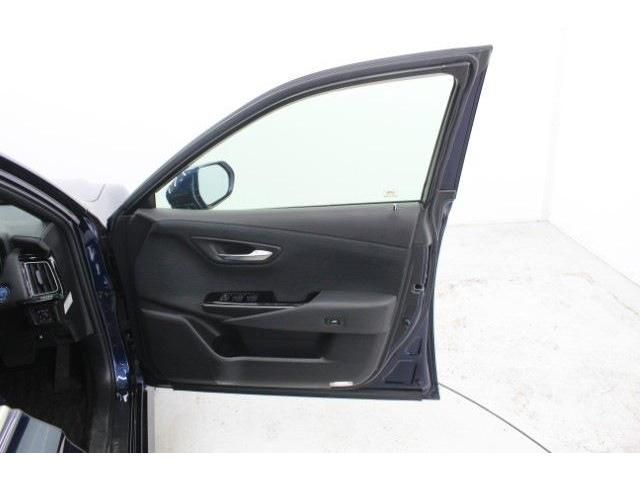 TOYOTA CROWN SEDAN HYBRID 2018 Image 31