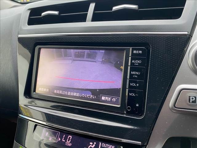 TOYOTA PRIUS ALPHA 2015 Image 31