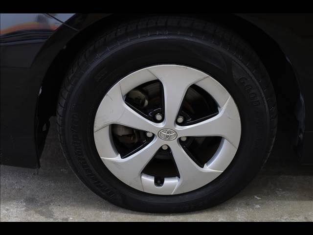 TOYOTA PRIUS 2012 Image 31