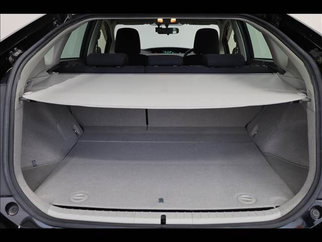 TOYOTA PRIUS 2012 Image 31