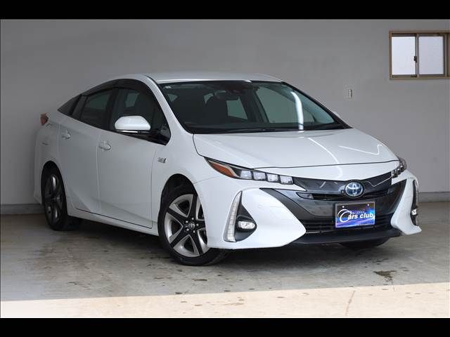 TOYOTA PRIUS PHV 2021 Image 31