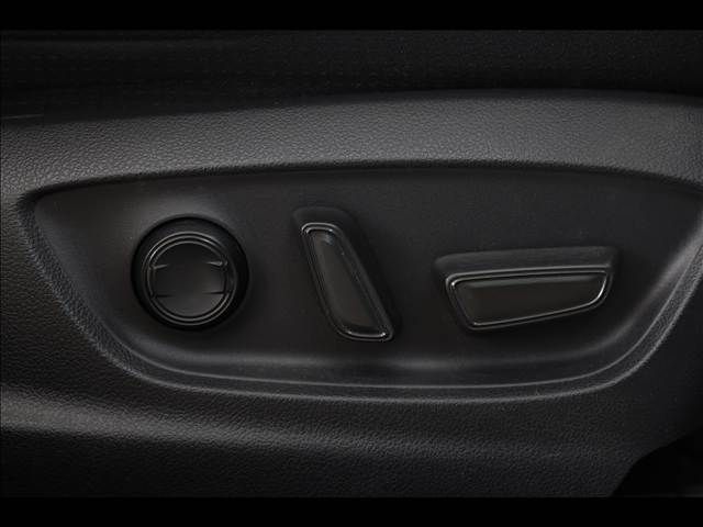 TOYOTA PRIUS PHV 2021 Image 31