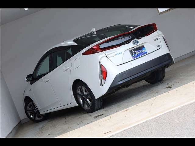 TOYOTA PRIUS PHV 2021 Image 31