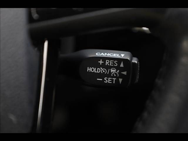 TOYOTA PRIUS PHV 2021 Image 31