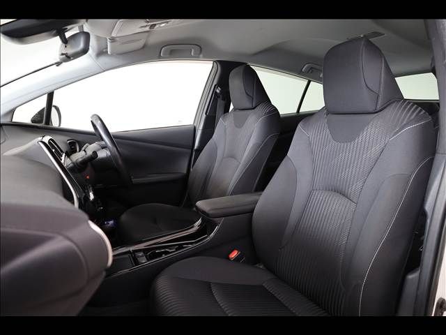 TOYOTA PRIUS PHV 2021 Image 31