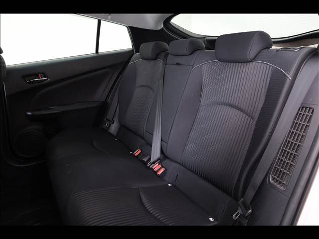 TOYOTA PRIUS PHV 2021 Image 31