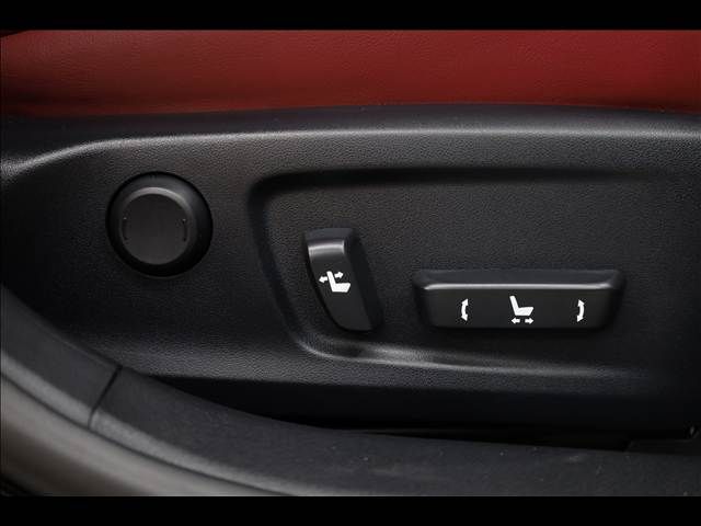 TOYOTA LEXUS IS300H 2013 Image 31