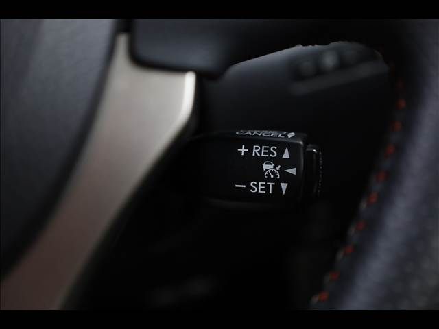 TOYOTA LEXUS IS300H 2013 Image 31