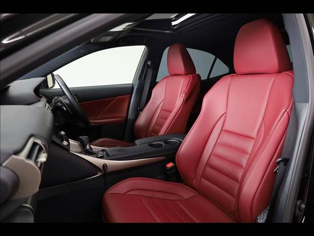 TOYOTA LEXUS IS300H 2013 Image 31