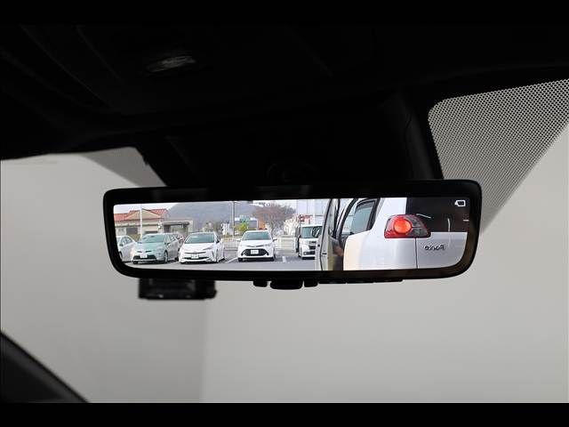 TOYOTA BZ4X 2023 Image 31