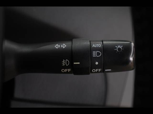 TOYOTA PRIUS 2013 Image 31