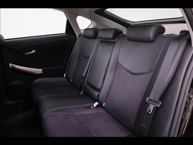 TOYOTA PRIUS 2013 Image 31