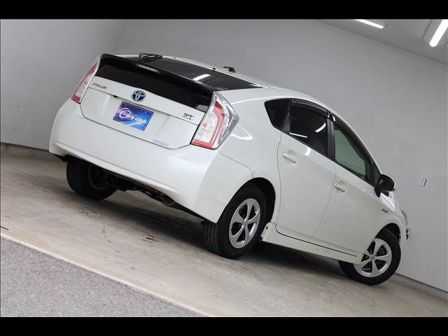 TOYOTA PRIUS 2012 Image 31