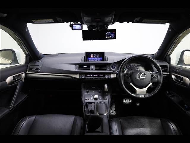 TOYOTA LEXUS CT200H 2014 Image 31