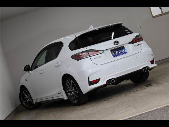 TOYOTA LEXUS CT200H 2014 Image 31