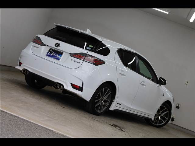 TOYOTA LEXUS CT200H 2014 Image 31