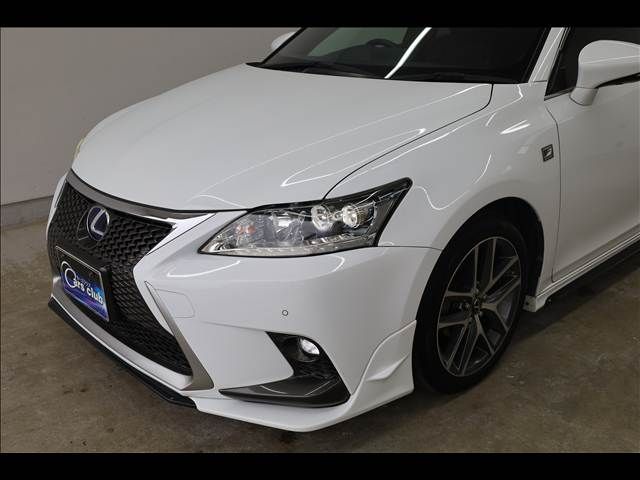 TOYOTA LEXUS CT200H 2014 Image 31