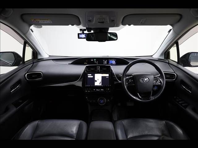 TOYOTA PRIUS PHV 2020 Image 31