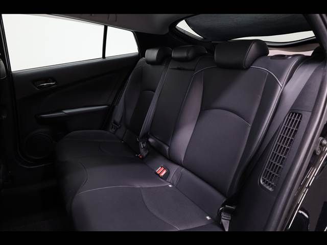 TOYOTA PRIUS PHV 2020 Image 31