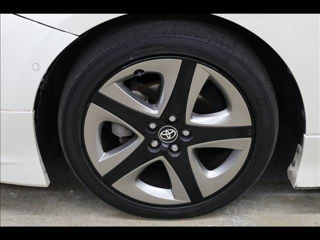 TOYOTA PRIUS 2019 Image 31