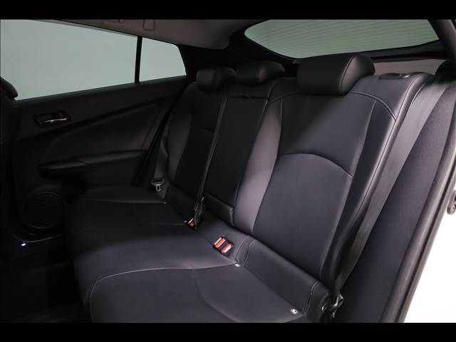 TOYOTA PRIUS 2019 Image 31