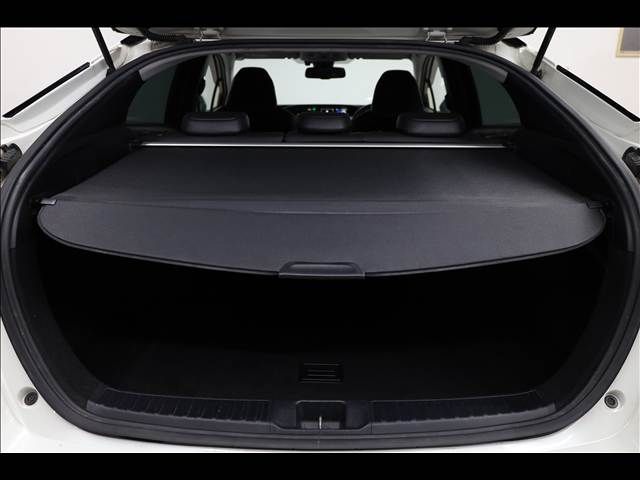 TOYOTA PRIUS 2019 Image 31