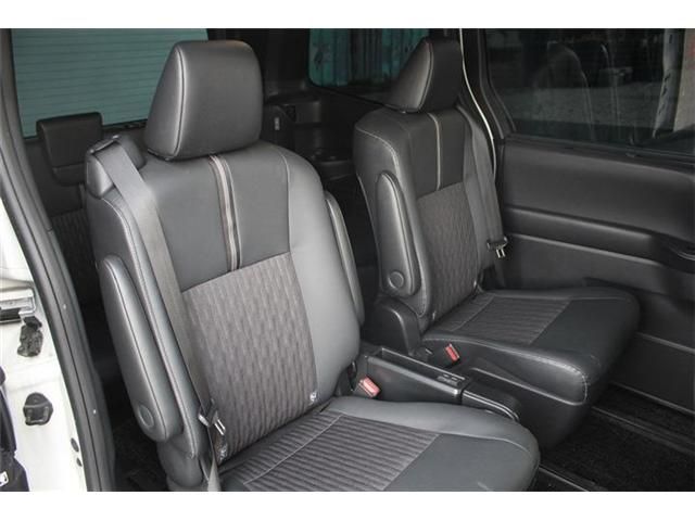 TOYOTA NOAH HYBRID 4WD 2022 Image 31