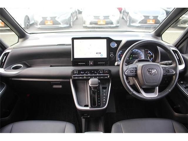 TOYOTA NOAH HYBRID 4WD 2022 Image 31