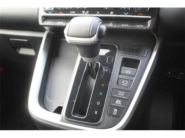 TOYOTA NOAH HYBRID 4WD 2022 Image 31