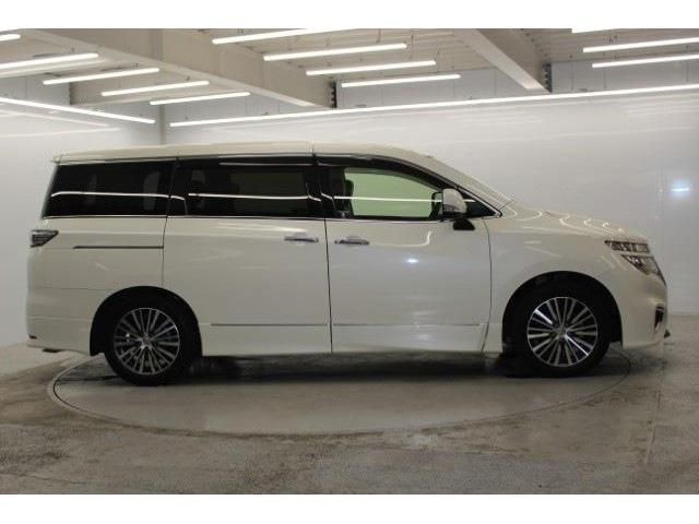 NISSAN ELGRAND 2020 Image 31