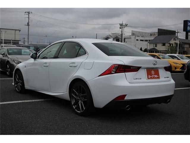TOYOTA LEXUS IS350 2013 Image 31
