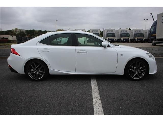 TOYOTA LEXUS IS350 2013 Image 31