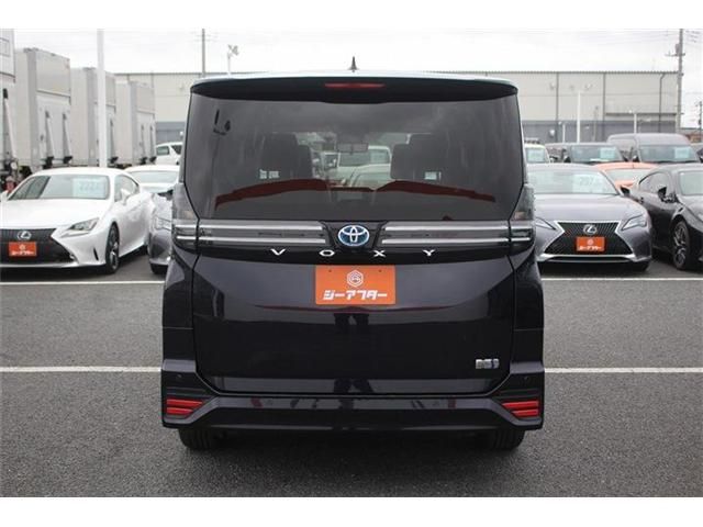 TOYOTA VOXY HYBRID 4WD 2022 Image 31