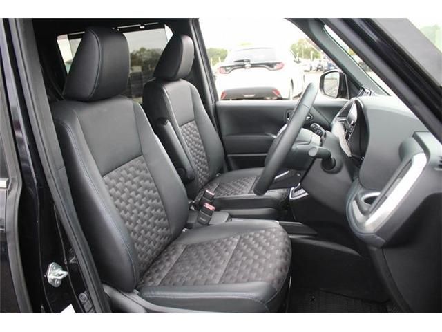 TOYOTA VOXY HYBRID 4WD 2022 Image 31