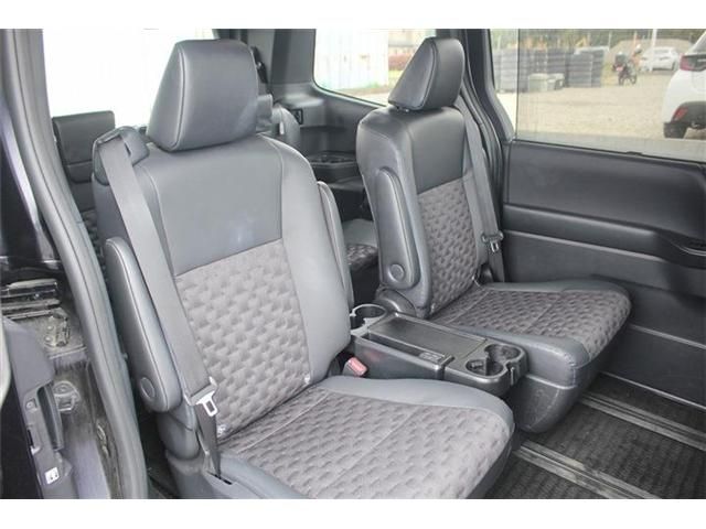 TOYOTA VOXY HYBRID 4WD 2022 Image 31