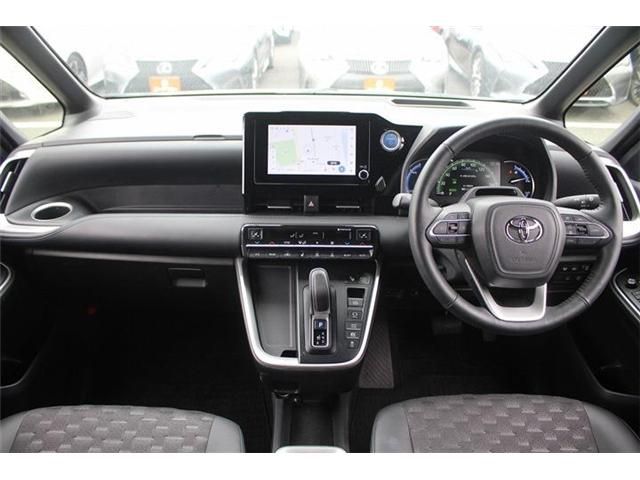 TOYOTA VOXY HYBRID 4WD 2022 Image 31