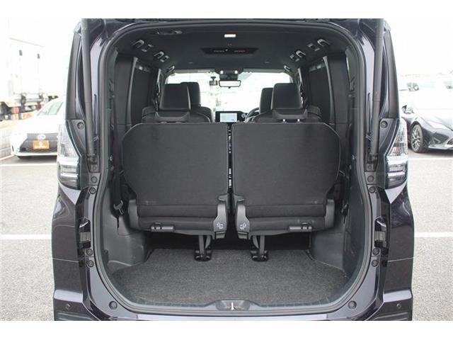 TOYOTA VOXY HYBRID 4WD 2022 Image 31