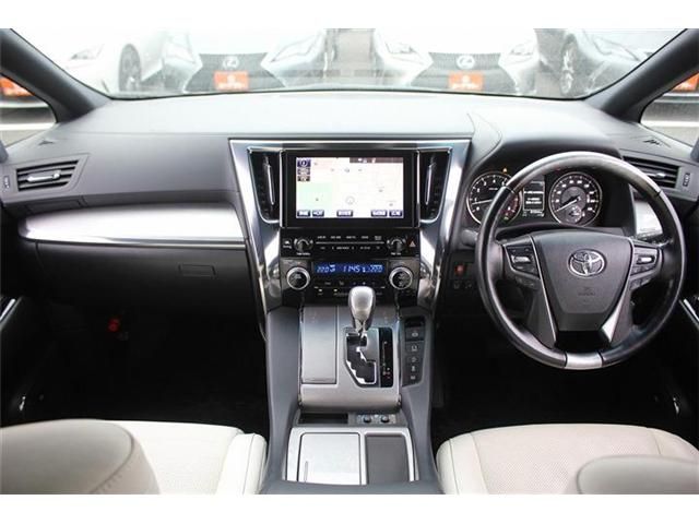 TOYOTA ALPHARD 4WD 2018 Image 31