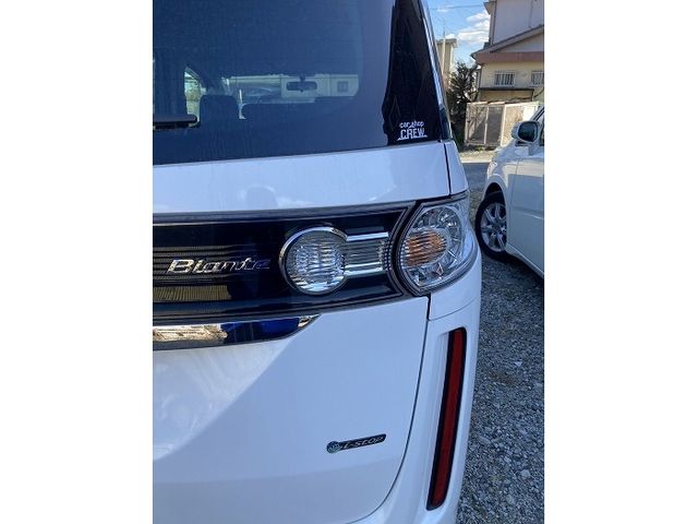 MAZDA BIANTE 2011 Image 31