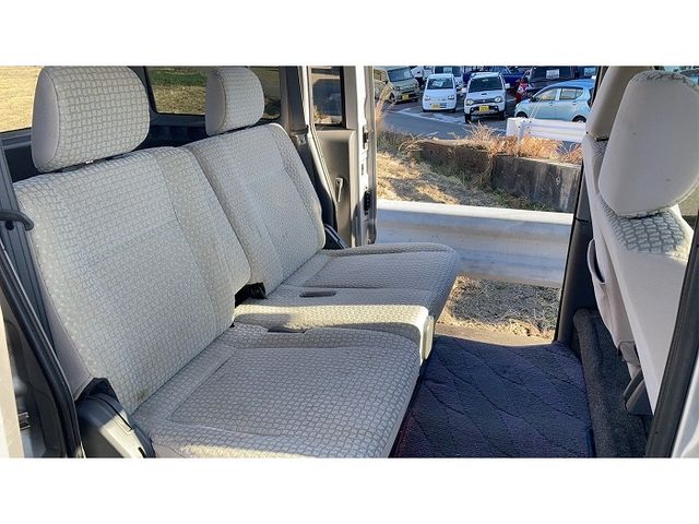 MAZDA BIANTE 2011 Image 31