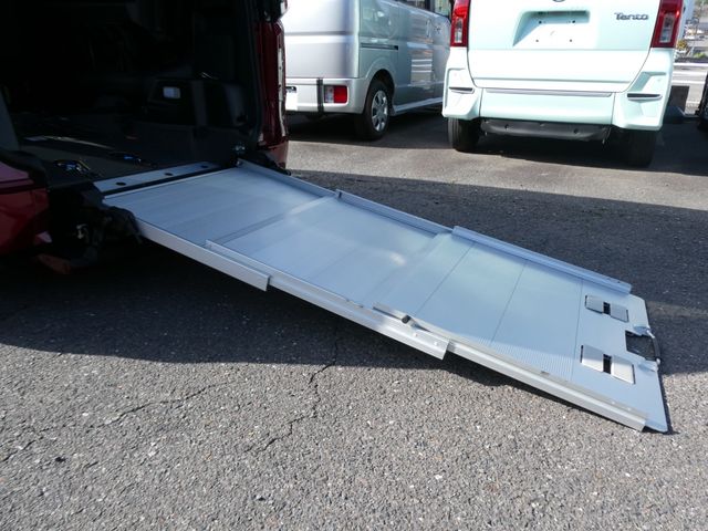 NISSAN SERENA  WG 2023 Image 31