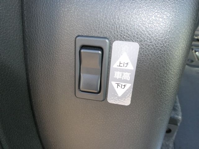 NISSAN SERENA  WG 2023 Image 31