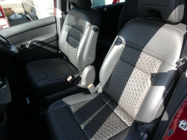 NISSAN SERENA  WG 2023 Image 31