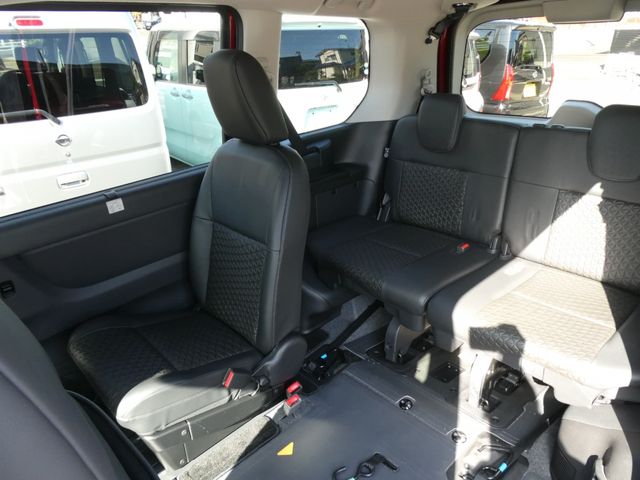 NISSAN SERENA  WG 2023 Image 31