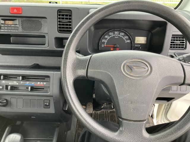 DAIHATSU HIJET TRUCK 2015 Image 31