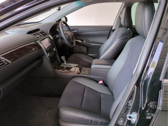 TOYOTA CAMRY HYBRID 2014 Image 31